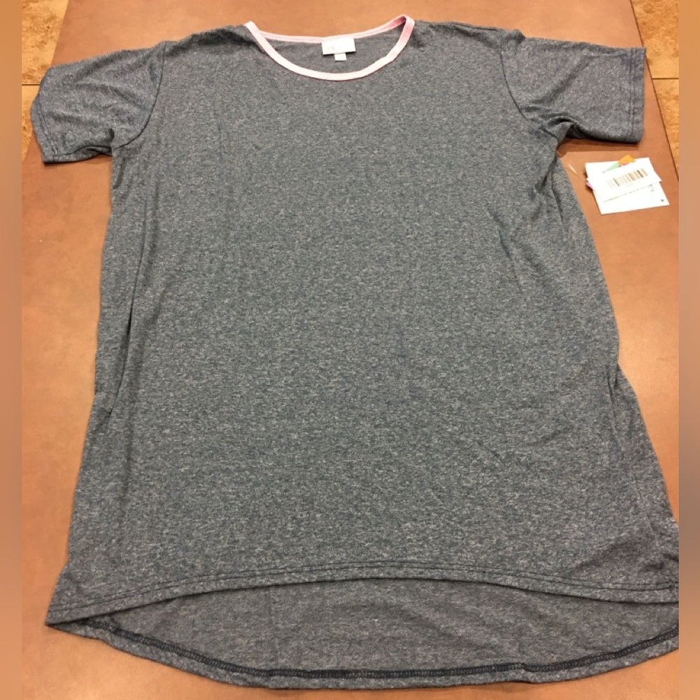 LulaRoe Gracie Shirt
